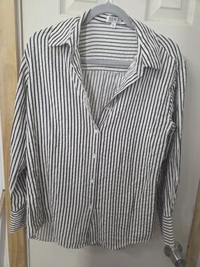 Vintage Blenca black and white striped long-sleeve button-up shirt #0084